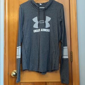 Woman’s hooded shirt under armor lg